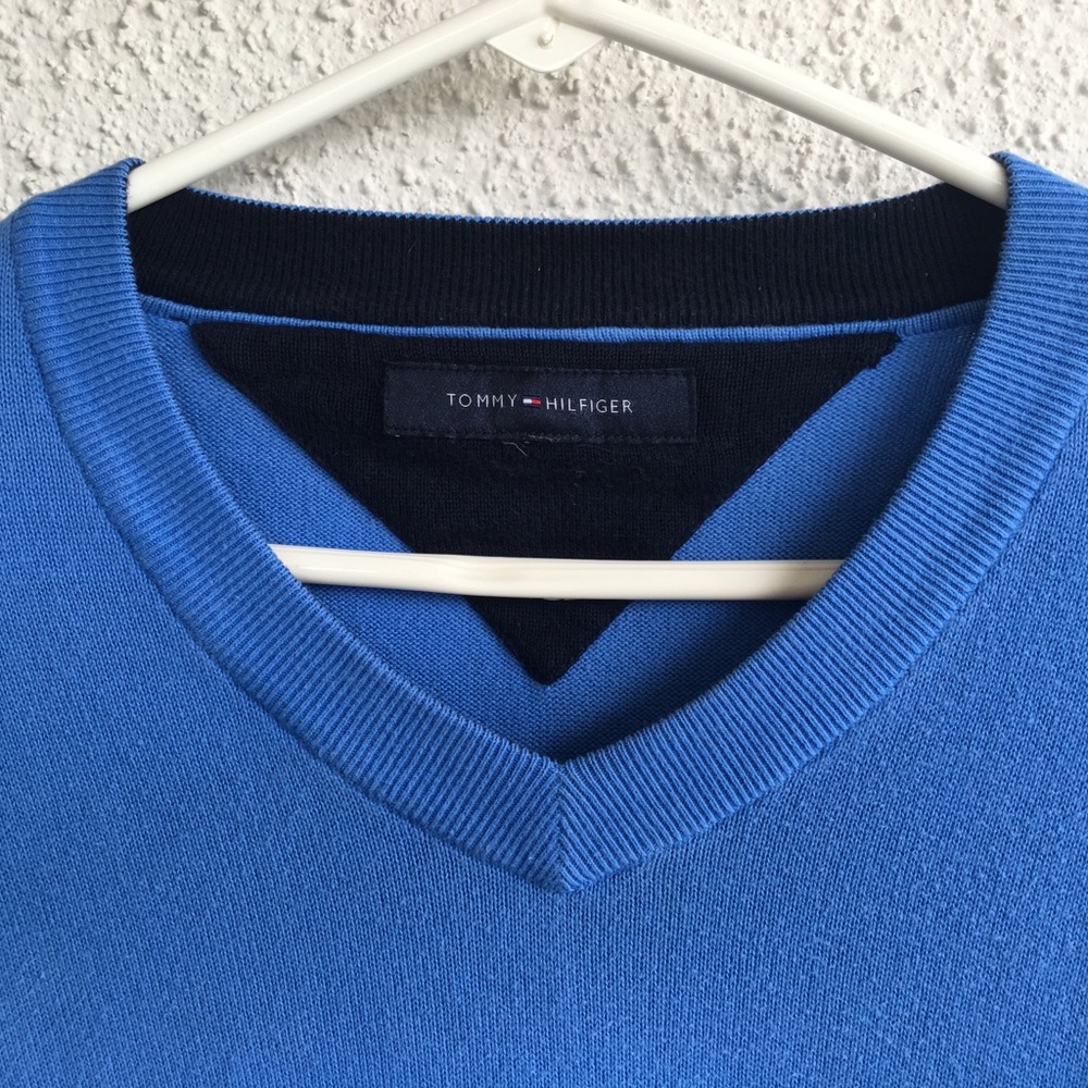 Tommy Hilfiger Men’s V-Neck Sweater